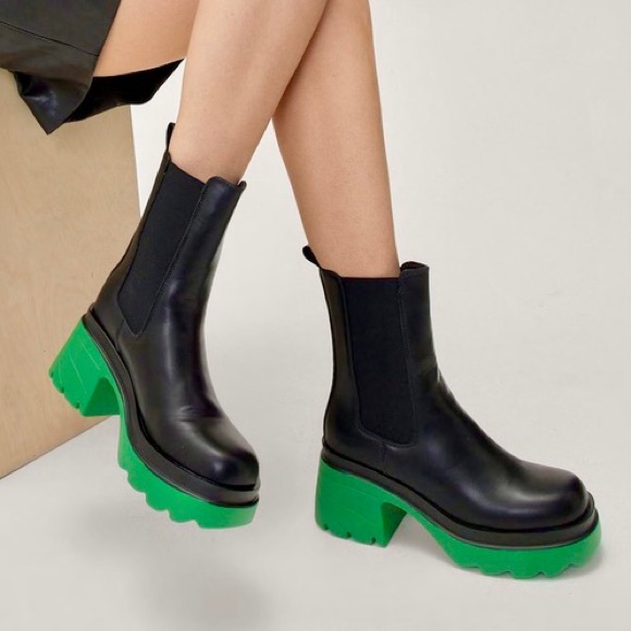 WORN ONCE Green Lug Sole Boots - Picture 4 of 8